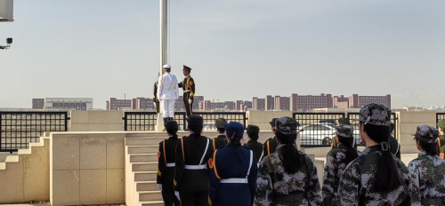 “强化国家安全意识 筑牢国家安全防线”BB贝博艾弗森官网主题升旗仪式